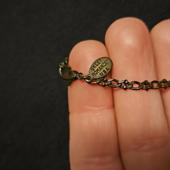 Sweet Romance USA Multi-colored Crystal Necklace - Picture 3 of 4